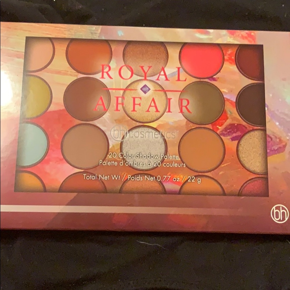 Bh cosmetics eyeshadow palette